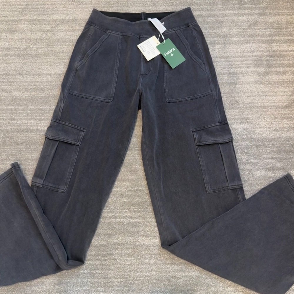 HALARA Flex Mid Rise Straight Leg Cargo Jeans - Picture 9 of 16